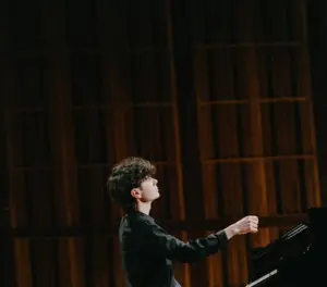 Salon Chopinowski w&nbsp;Willi Lentza – recital Mateusza Dubiela.